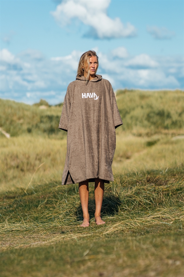 HAVS Poncho Towel - Dusty Brown